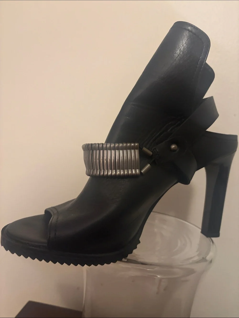 DKNY Black High-Heel Open-Toe Leather Sandal with Metallic Accent - Picture 1 of 4